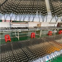 為光瓦楞燈金黃色溫對比圖